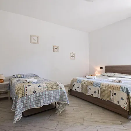 3 Bedroom Pet Friendly In 公寓 *