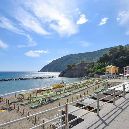 Apartment 3 Bedroom Pet Friendly In Moneglia